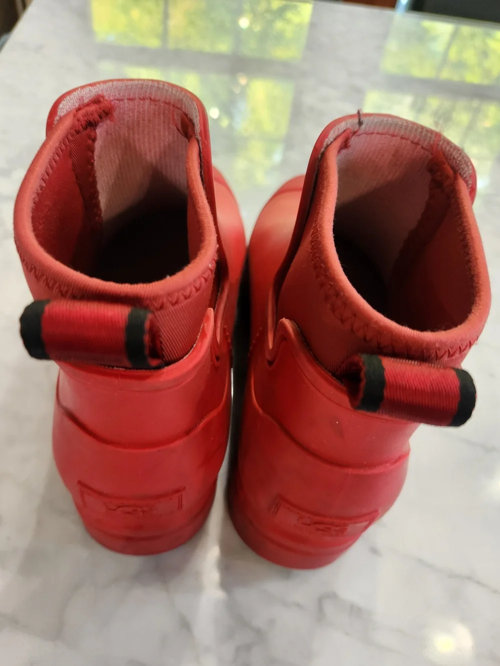 UGG Women's Red Waterproof Slip-On, Lined Ankle Rain Boots, GOOD CONDITION. - Picture 2 of 4